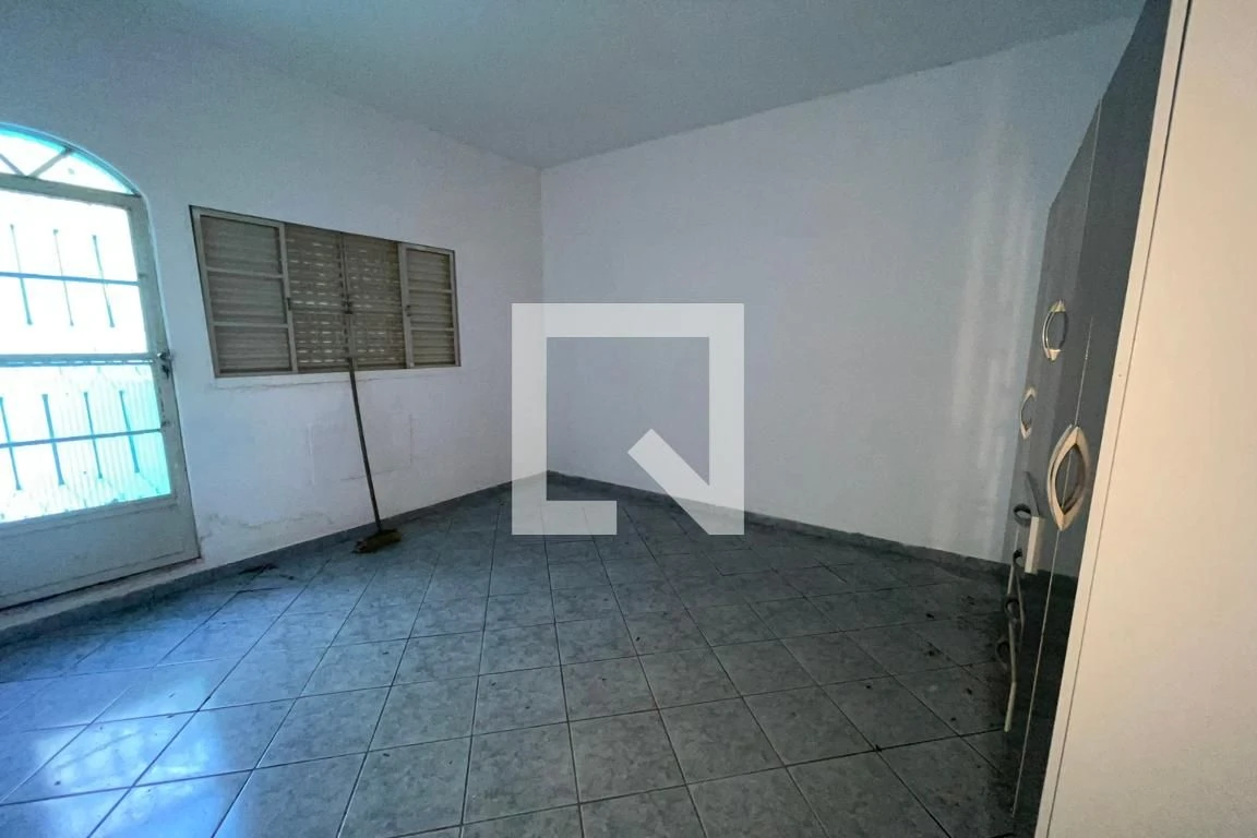 Casa para alugar com 4 quartos, varanda e quintal — photo 38