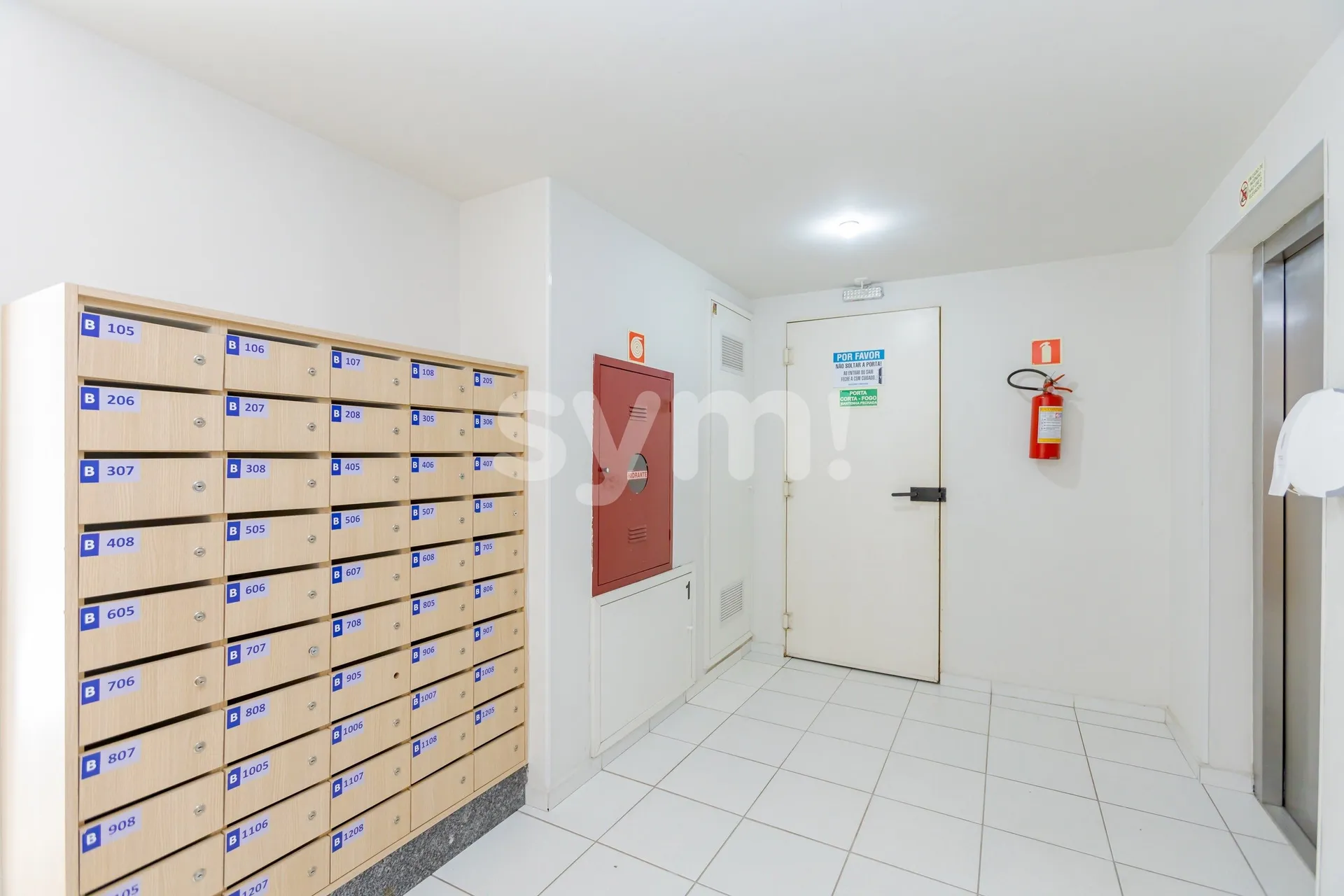 Apartment, 68 m², with wood or laminate floors — photo 14