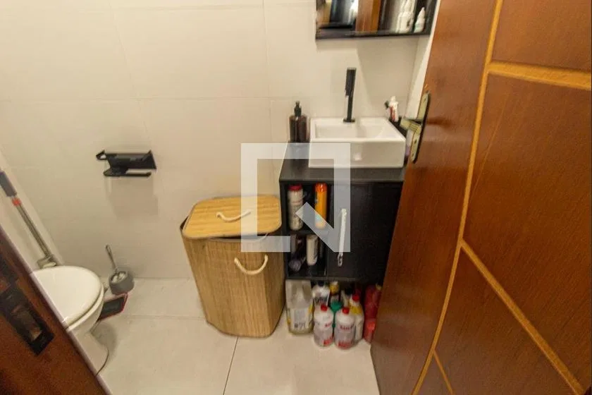 Furnished 2-bedroom house with 1 en-suite and private yard — photo 22