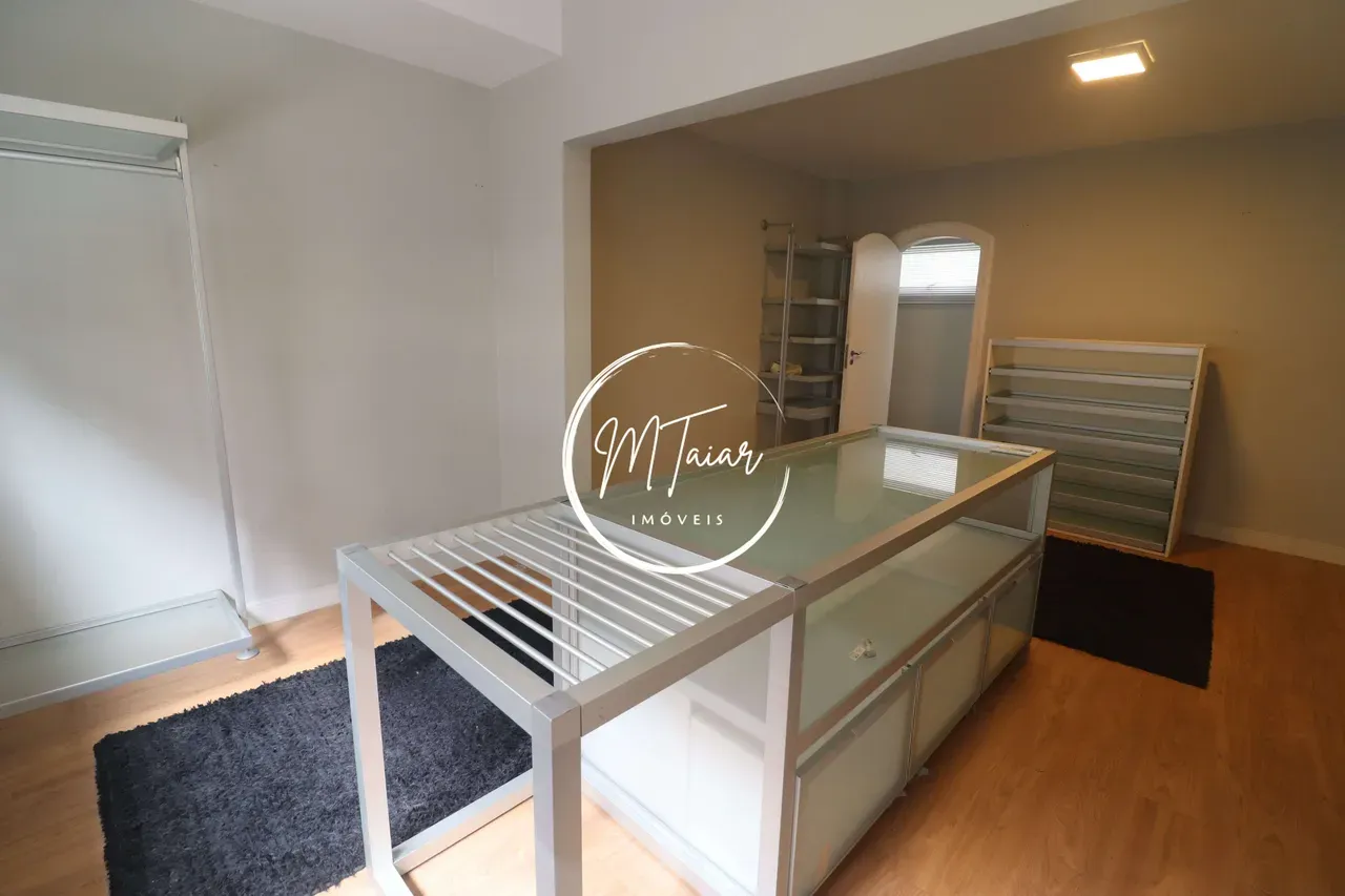 323 m² apartment with 4 bedrooms and 5 bathrooms — photo 21
