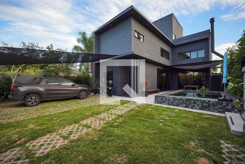 Mountain view in a 5-bedroom house, 330 m² — photo 50