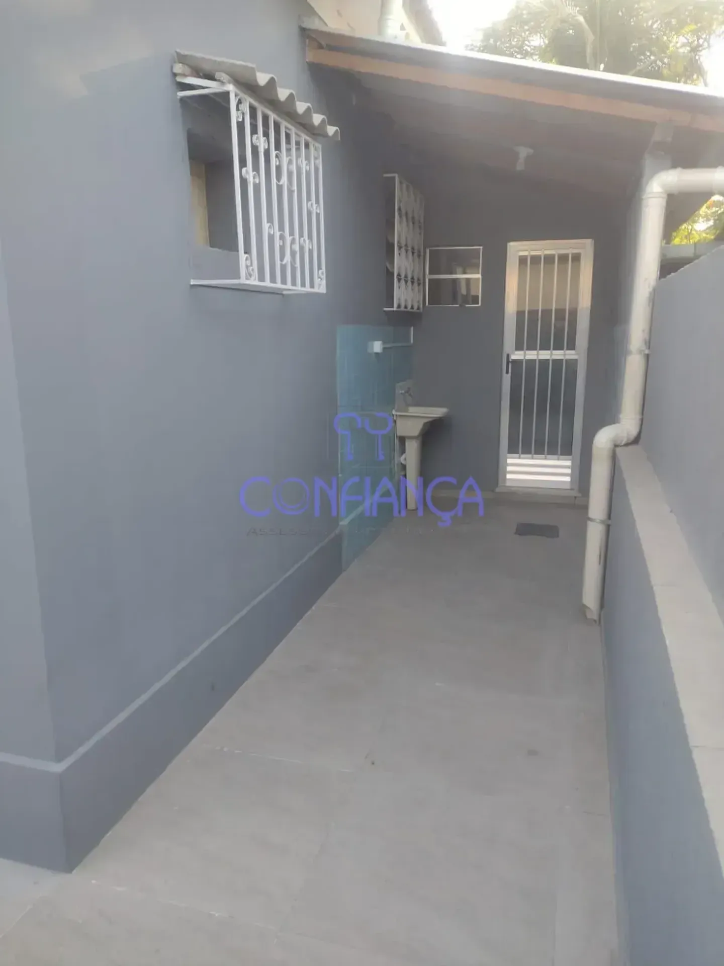 House with 2 bedrooms and 1 bathroom no parking — photo 15