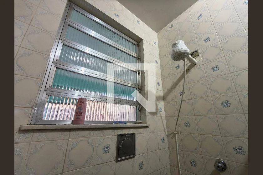 Furnished 240 m² house with 5 bedrooms and 5 bathrooms — photo 42