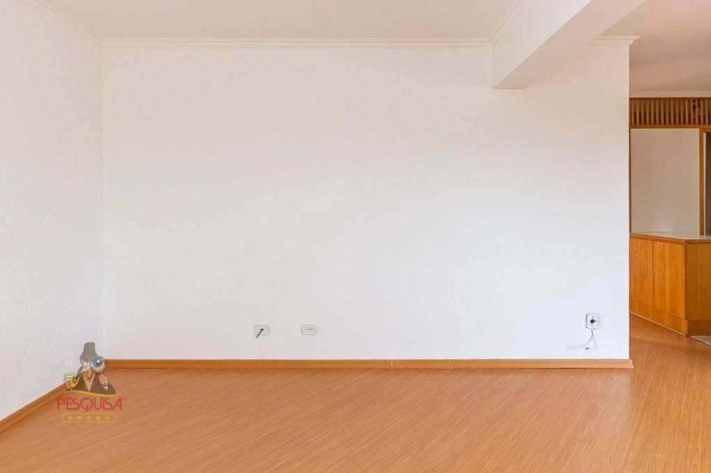Apartment, 56 m², with wood or laminate floors — photo 9