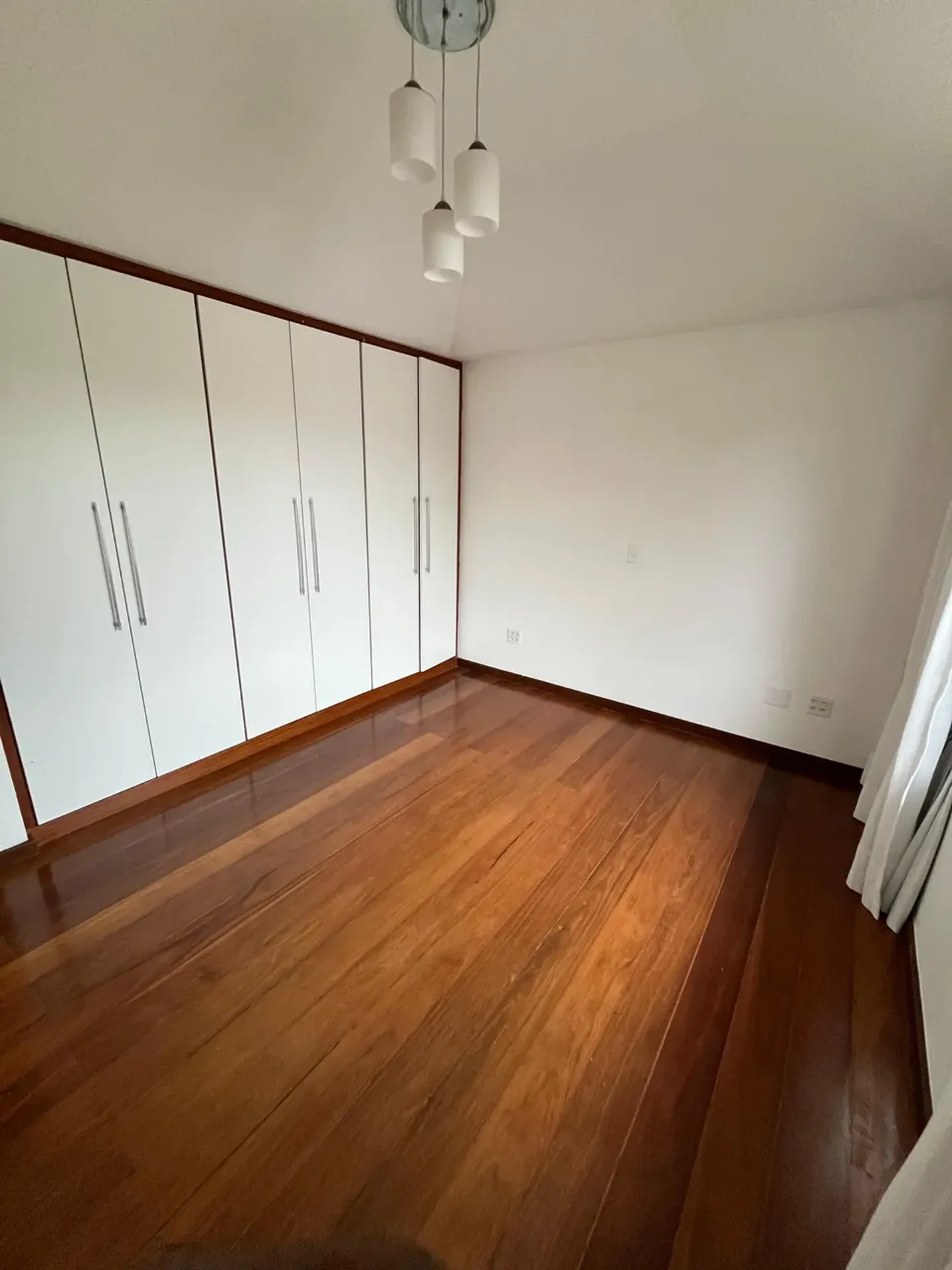 Duplex house with 4 en-suite bedrooms and balcony grill — photo 29