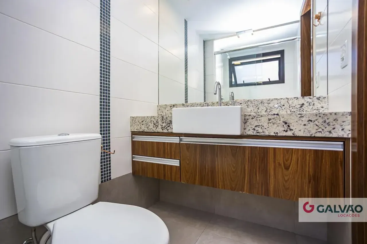 54 m² apartment with open-plan kitchen and balcony — photo 4