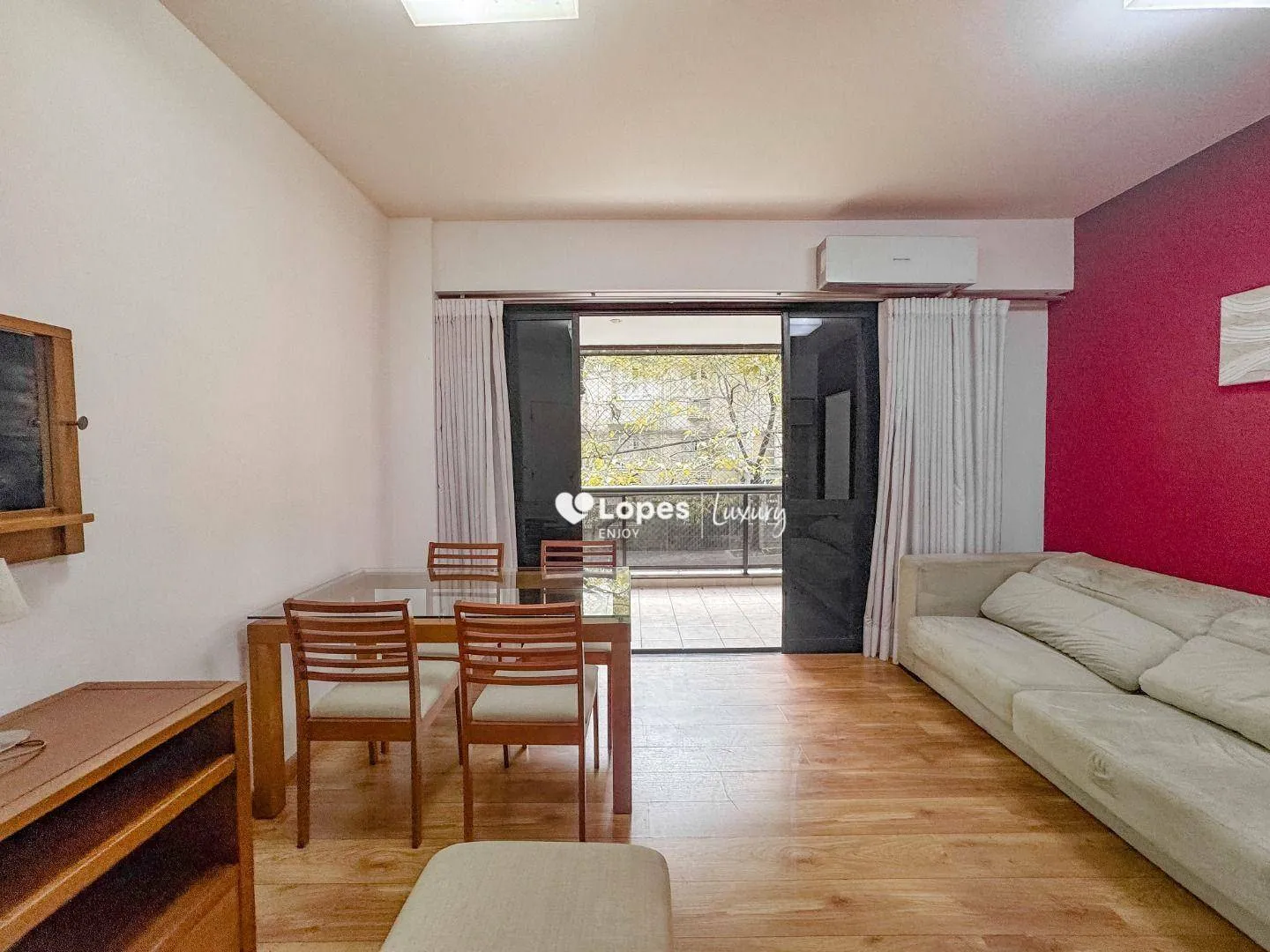 100 m² apartment with 3 bedrooms and a balcony — photo 15