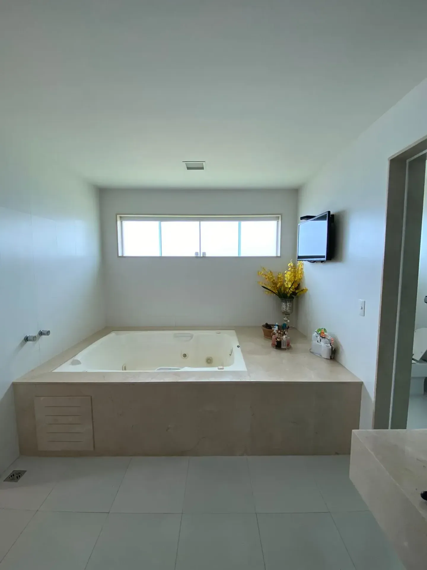 Casa mobiliada em condomínio com 5 quartos e 5 banheiros — photo 34
