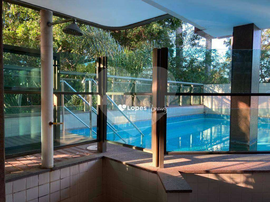158 m² duplex penthouse with 3 bedrooms and 4 bathrooms — photo 25