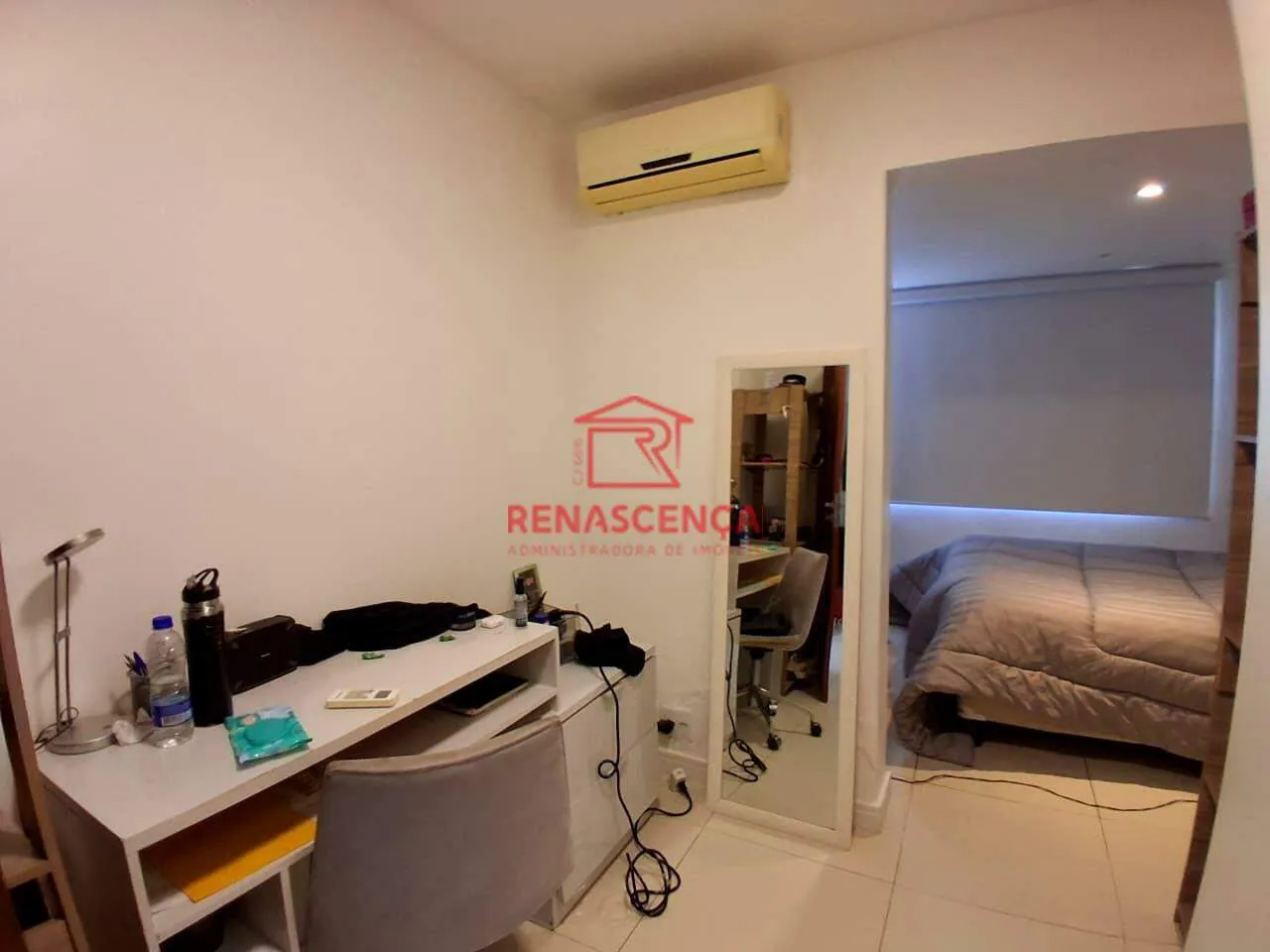 Duplex apartment with 3 bedrooms and 4 bathrooms — photo 19