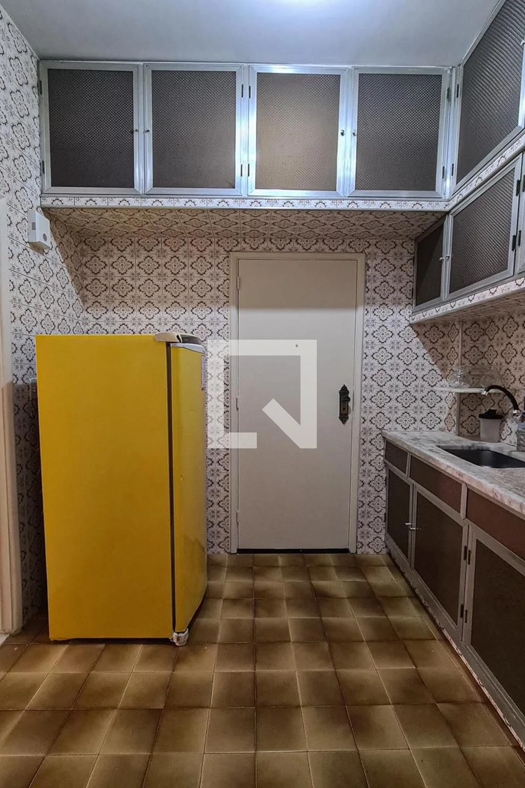 Apartamento amueblado con 2 dormitorios y 2 baños — photo 3