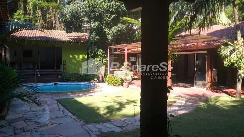 House with 7 bedrooms and a built-in grill balcony — photo 9