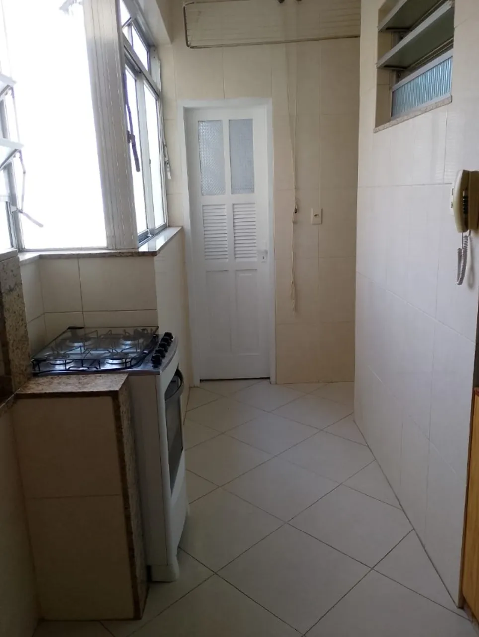 3-bedroom apartment with closed kitchen and 1 parking spot — photo 5