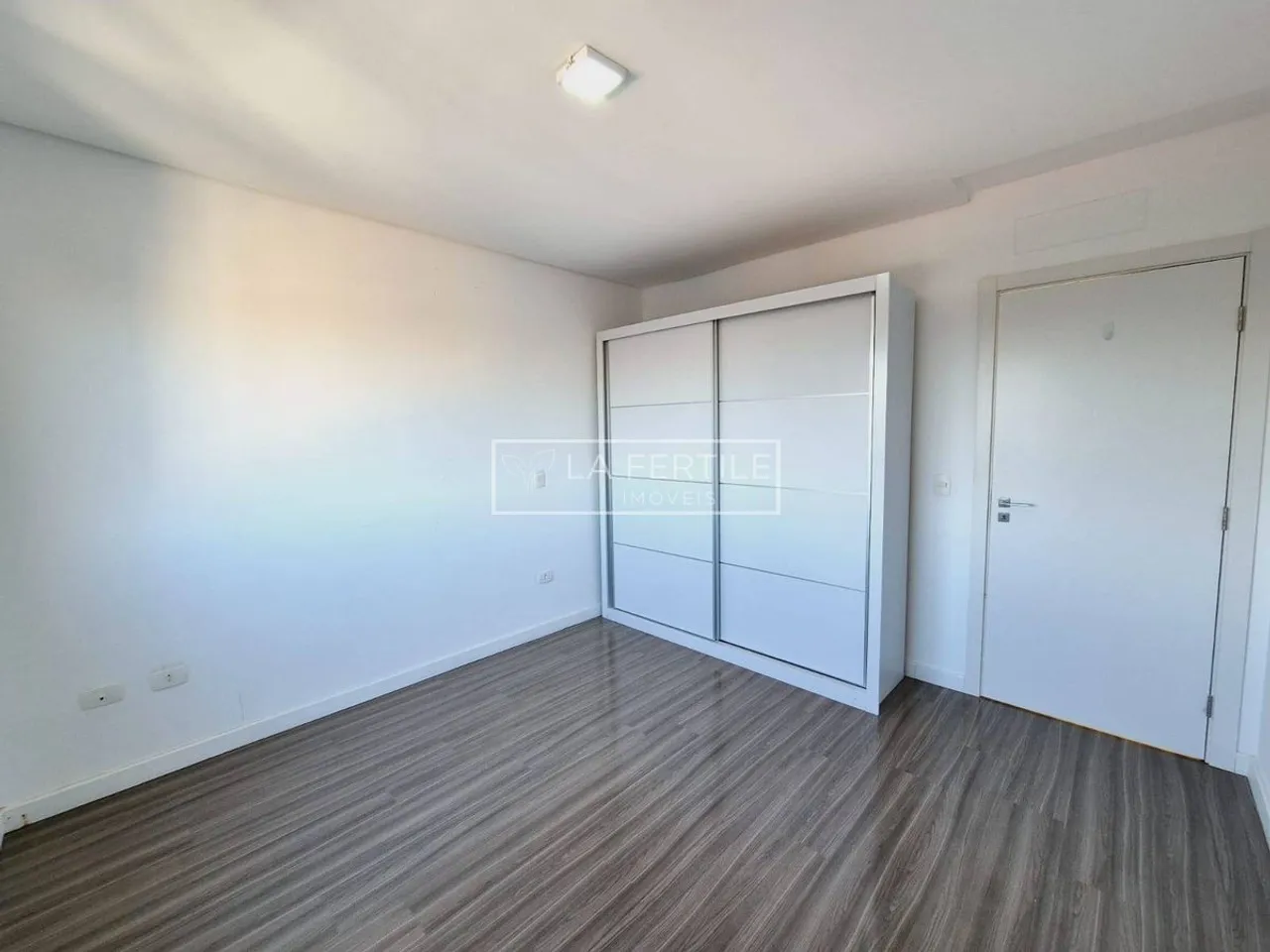 115 m² apartment with 2 bedrooms and an open-plan kitchen — photo 11