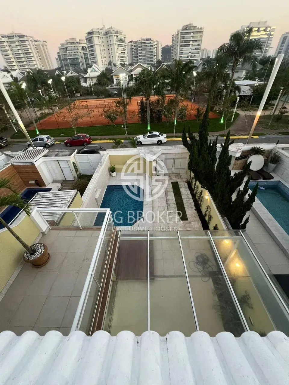 Casa com 5 suítes, cozinha fechada a gás e 500 m² — photo 8