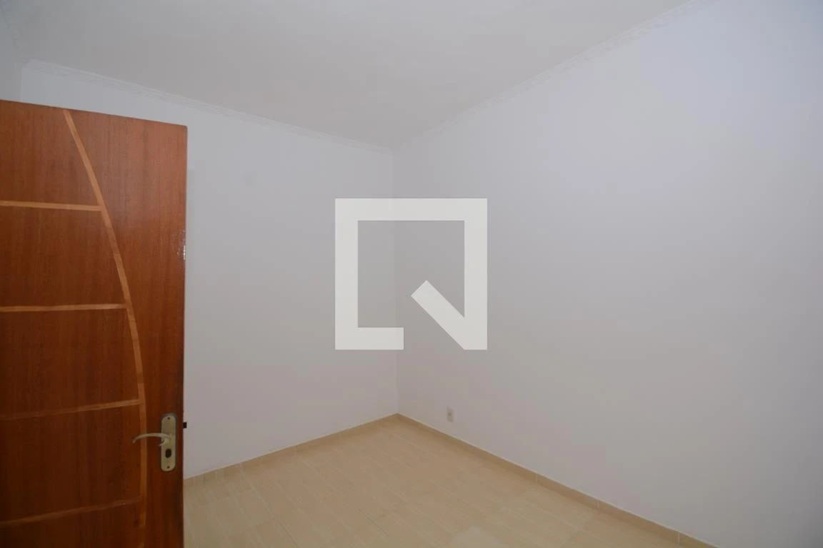 Casa sem mobília com 2 quartos, 1 banheiro e vaga — photo 31