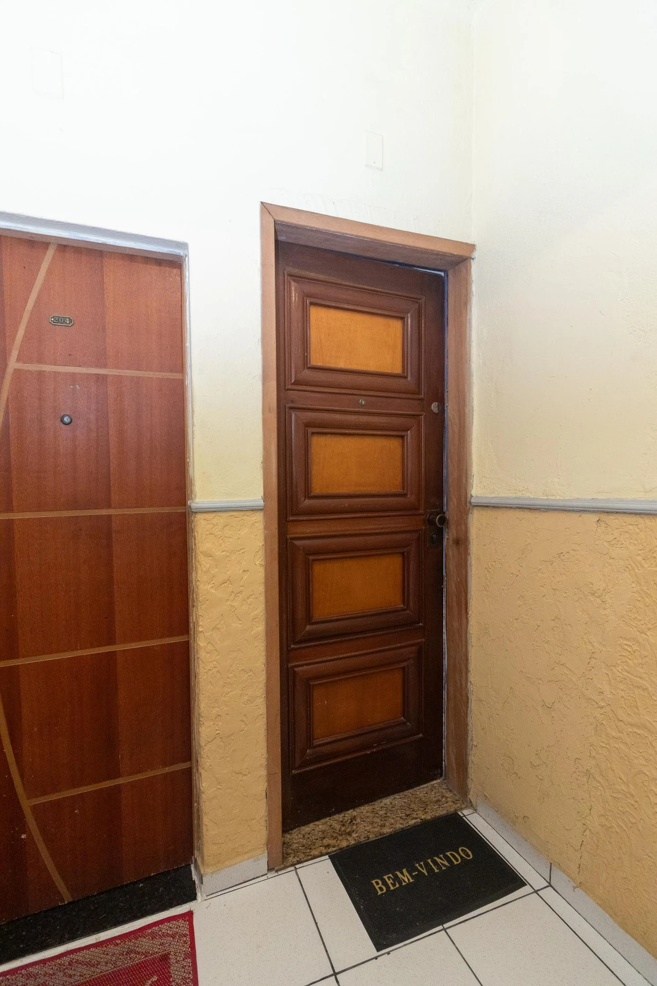 Unfurnished 2-bedroom apartment with 1 bathroom, no parking — photo 5
