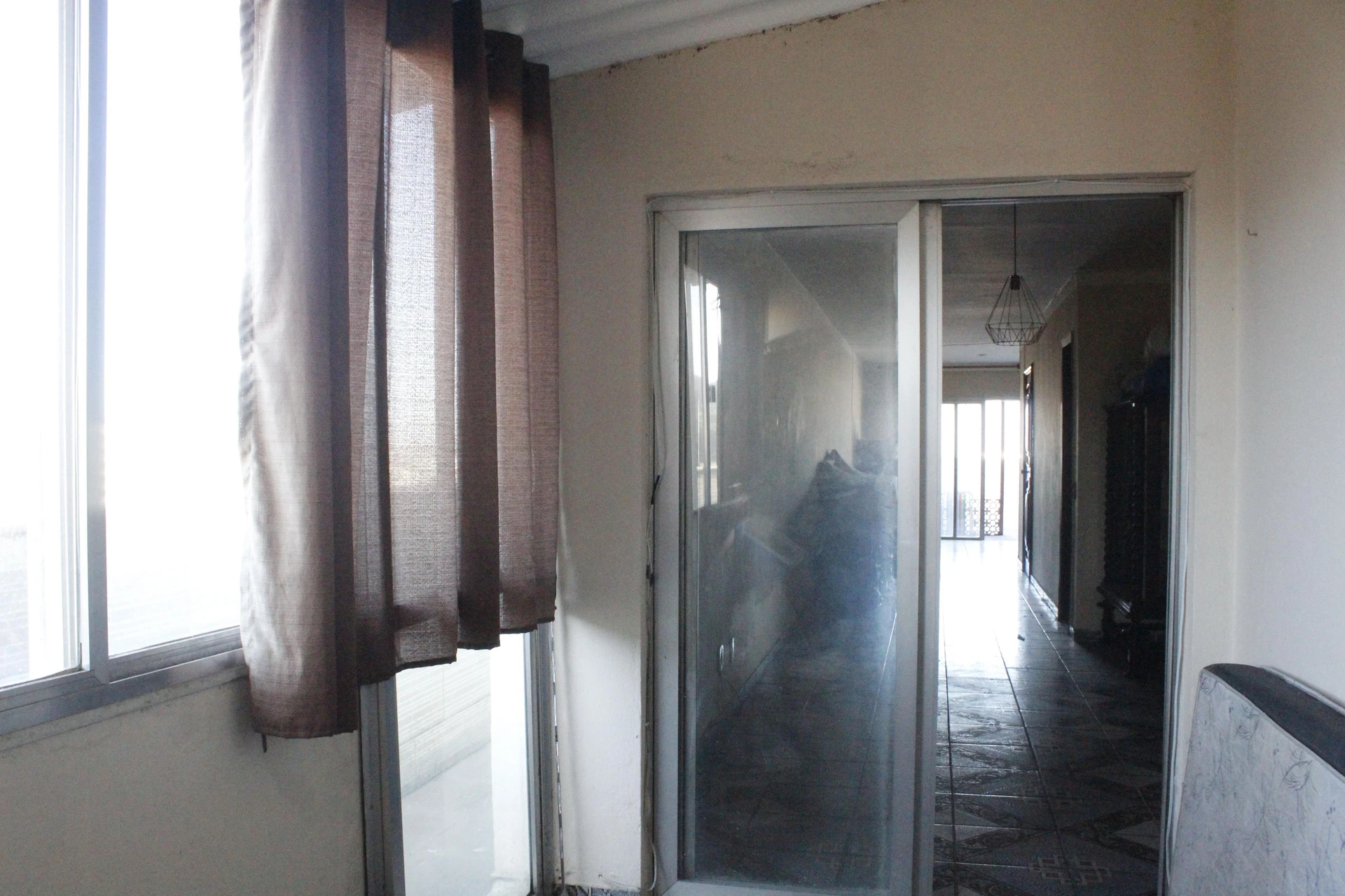 Rental apartment with 4 bedrooms and a balcony — photo 54