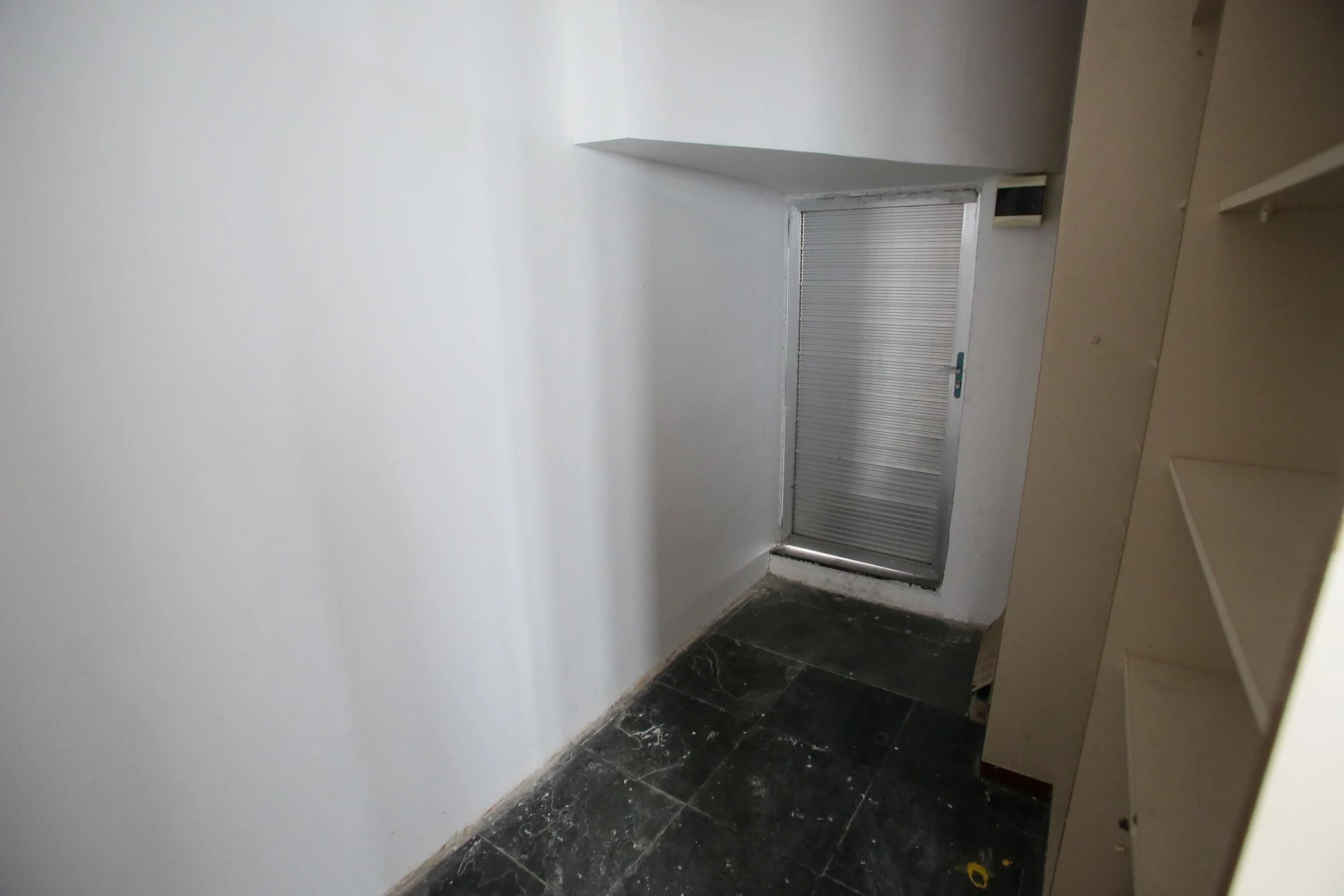 Rental apartment with 3 bedrooms and open-plan kitchen — photo 42