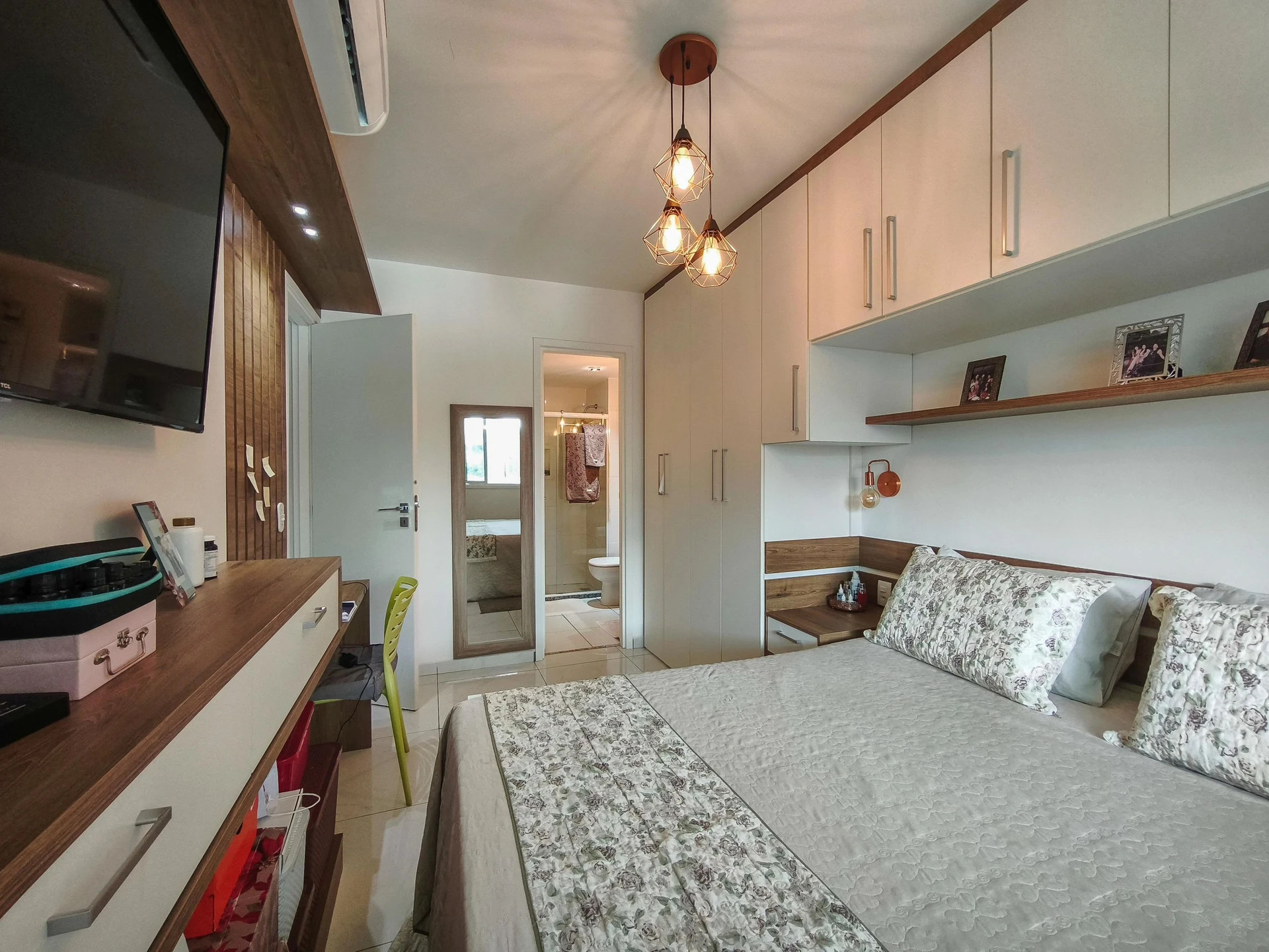 Furnished 2-bedroom apartment with private garden — photo 13