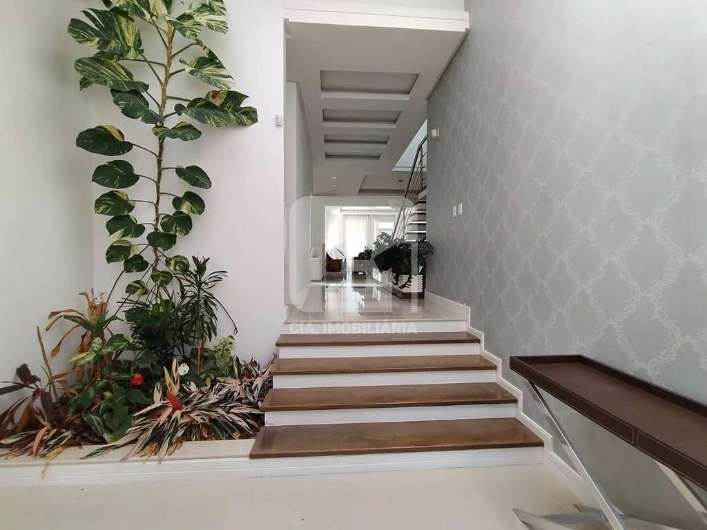 Casa con 4 suites y jardín privado, 970 m² — photo 3