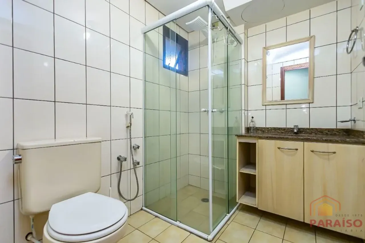 Studio with 1 bedroom, 1 bathroom and a 34 m² compact kitchen — photo 17