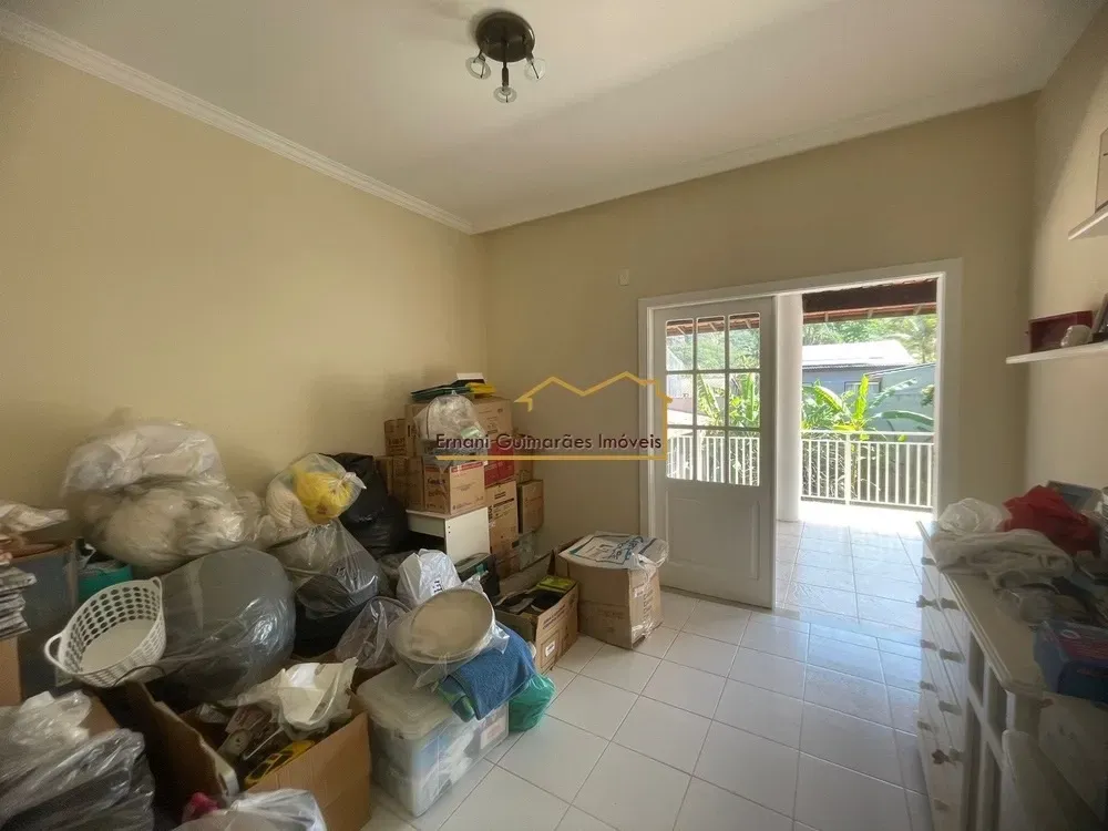 Casa com 5 quartos e 5 banheiros, 4 vagas e varanda — photo 23