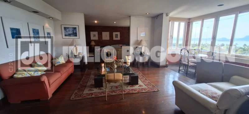 Furnished 260 m² apartment with 4 bedrooms and view — photo 9