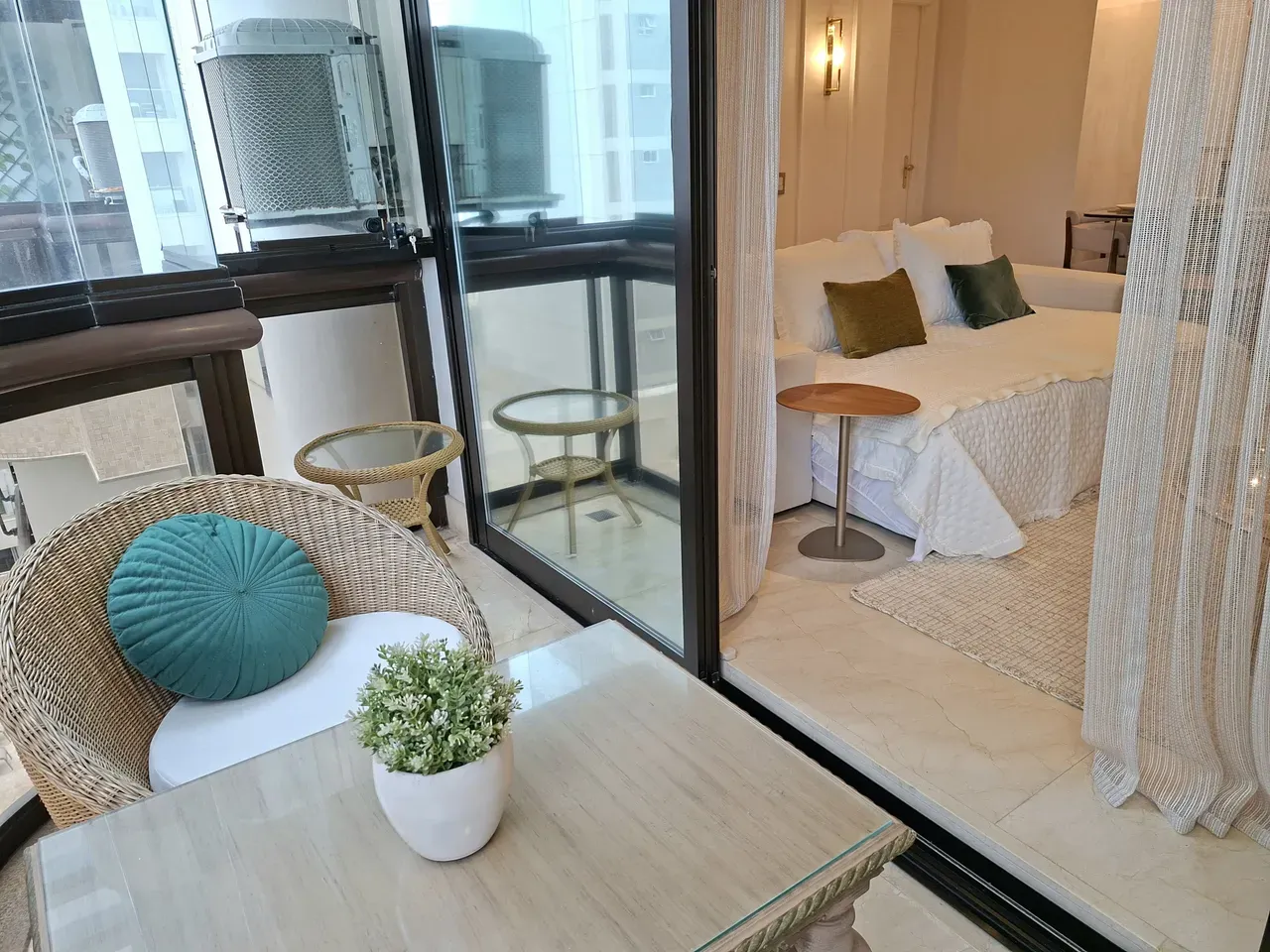 2-bedroom apartment in a building with a sauna — photo 14