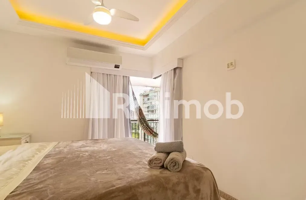 Furnished apartment with balcony and a gas stove kitchen — photo 18
