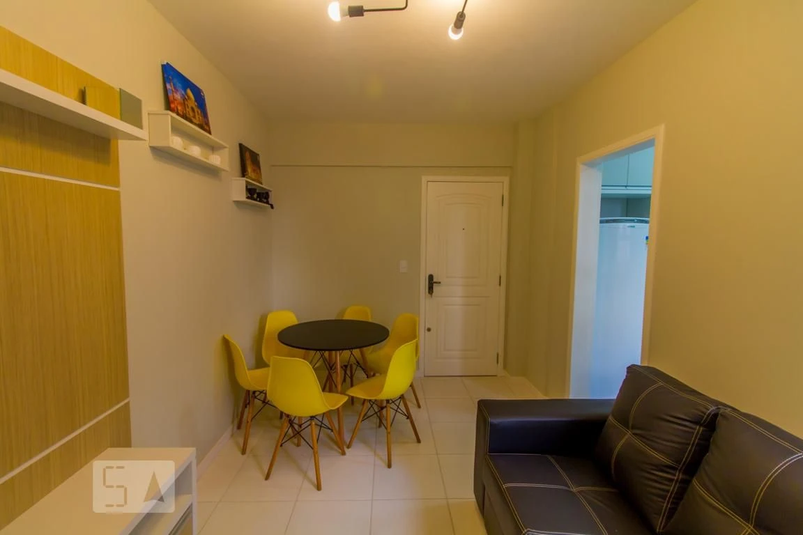 3-bedroom apartment with a washing machine — photo 8