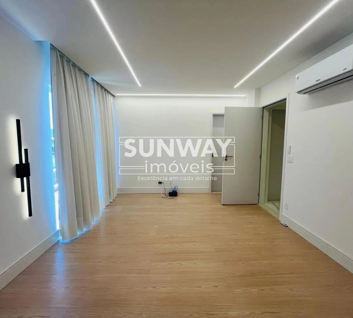 House, 350 m², with a grill on the balcony — photo 13
