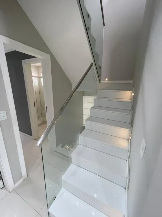 House with 5 bedrooms, 5 baths and 300 m² — photo 18