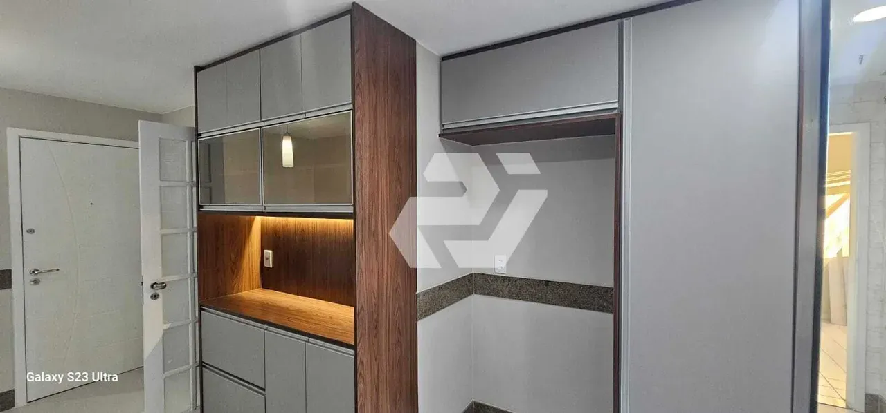 Apartment with 3 bedrooms, 5 bathrooms and balcony — photo 29