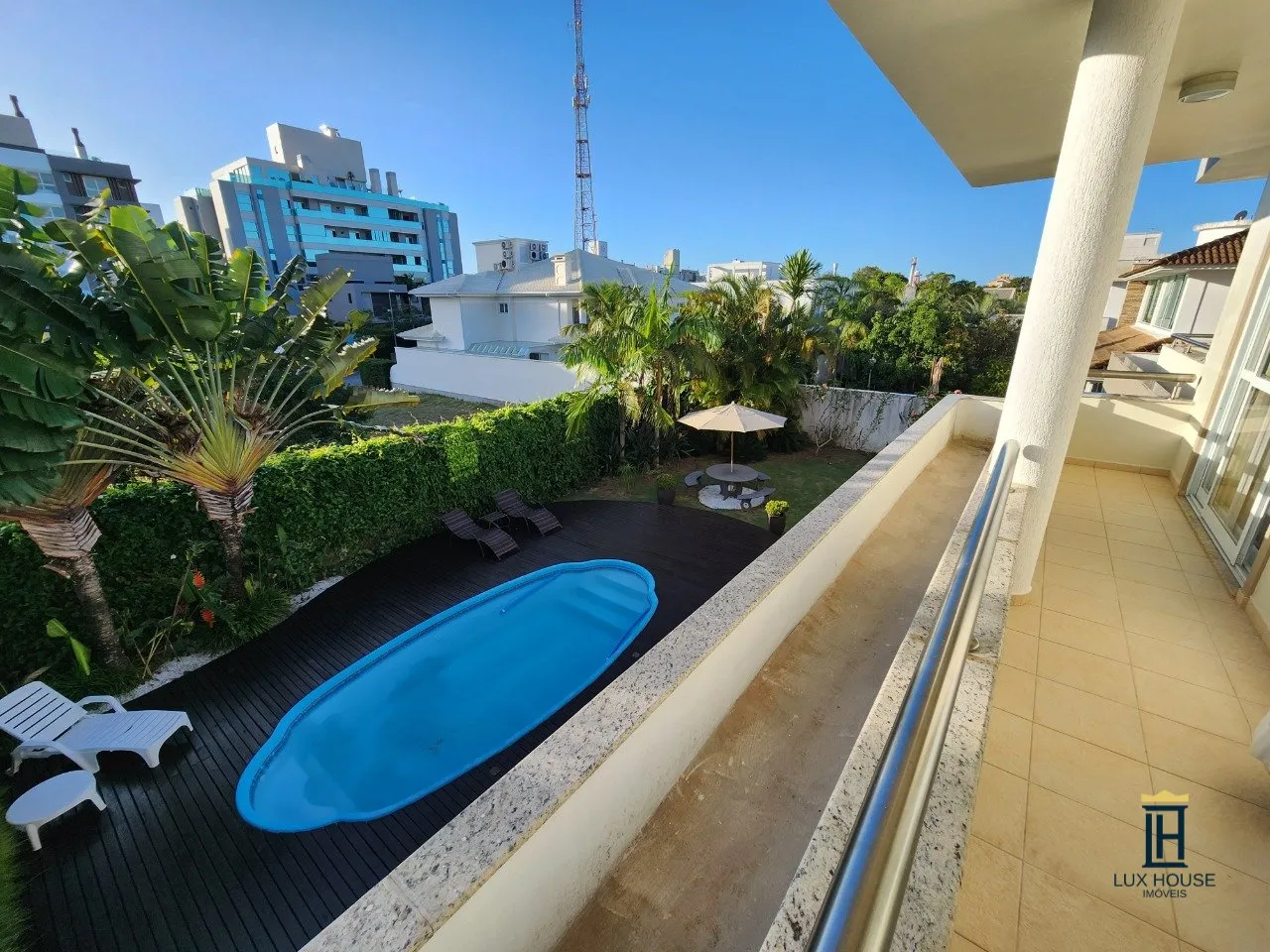 Casa amueblada con 6 dormitorios y 600 m² — photo 35