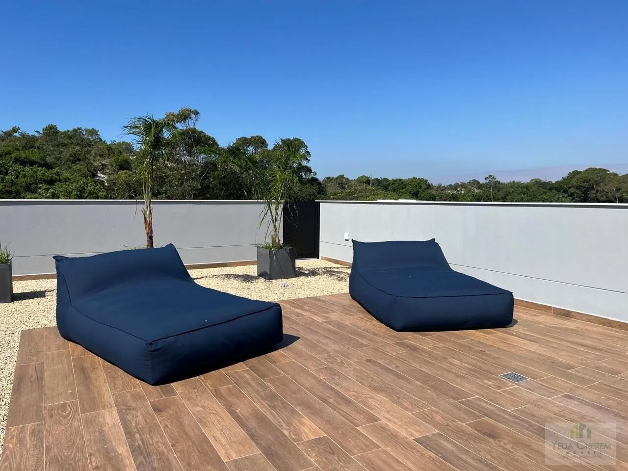 Furnished studio, 55 m², with a water view — photo 8
