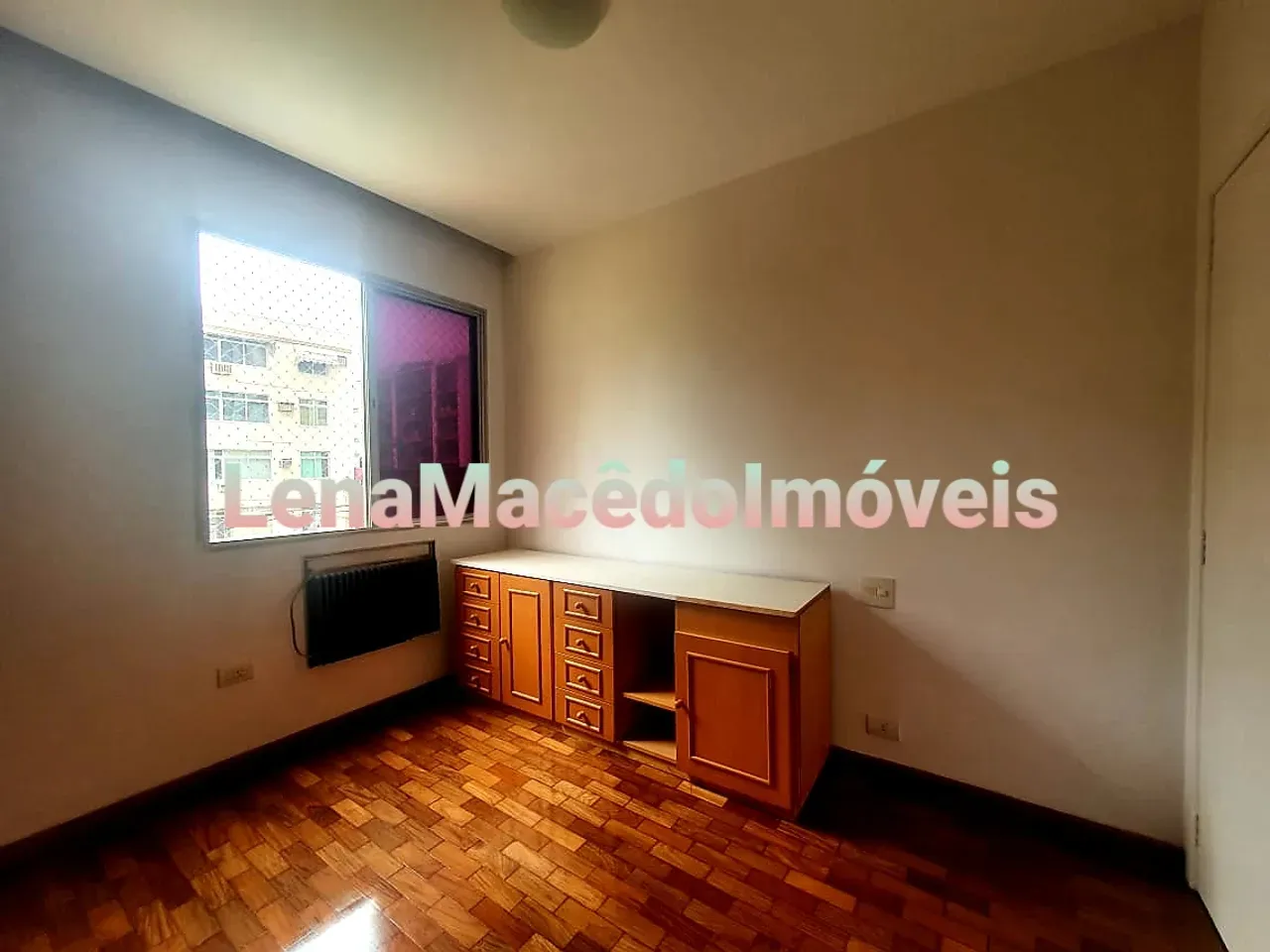 4-bedroom apartment with balcony and 1 parking space — photo 11