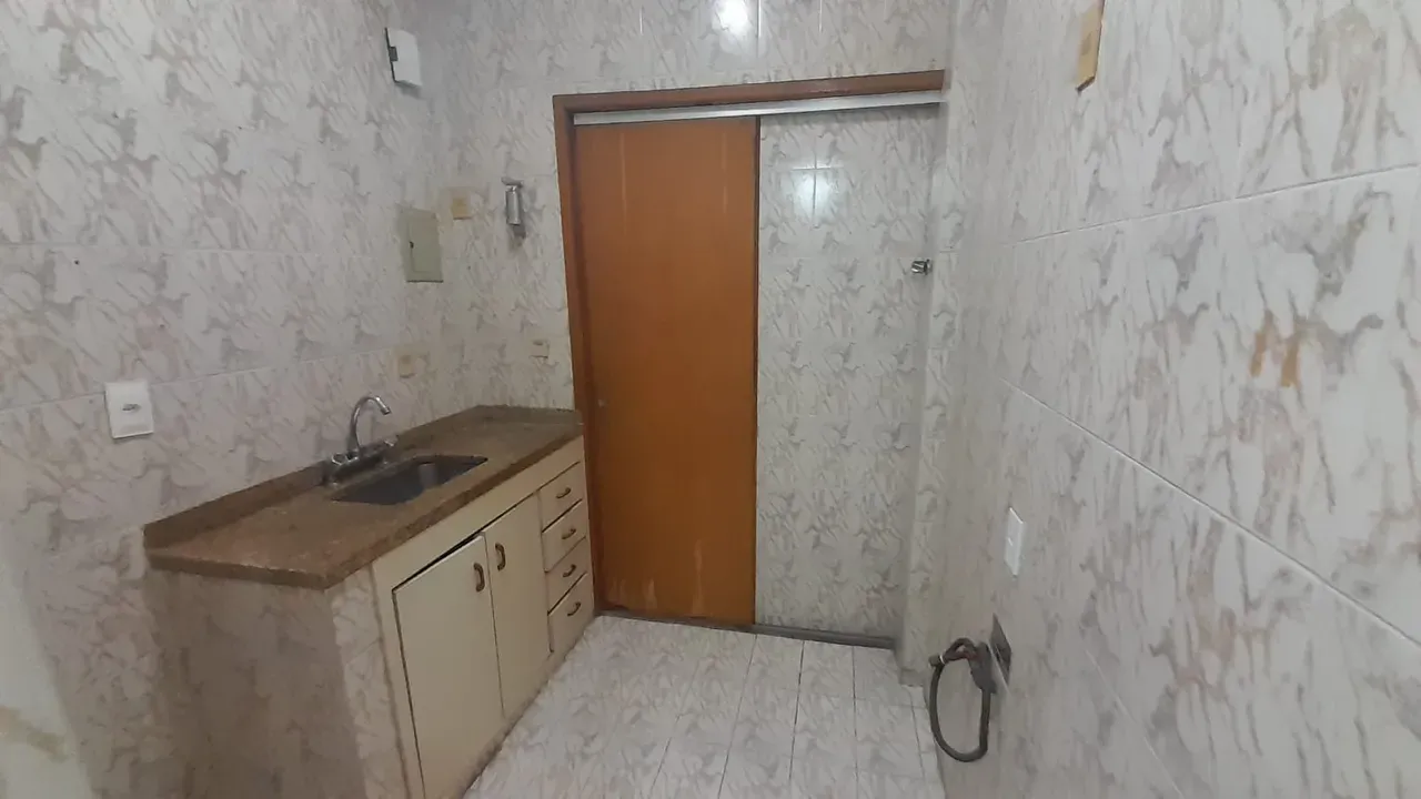Apartamento com 2 quartos e box no banheiro — photo 21
