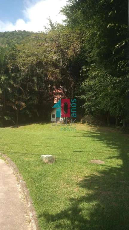Casa mobiliada de 300 m² com 3 suítes e jardim — photo 21