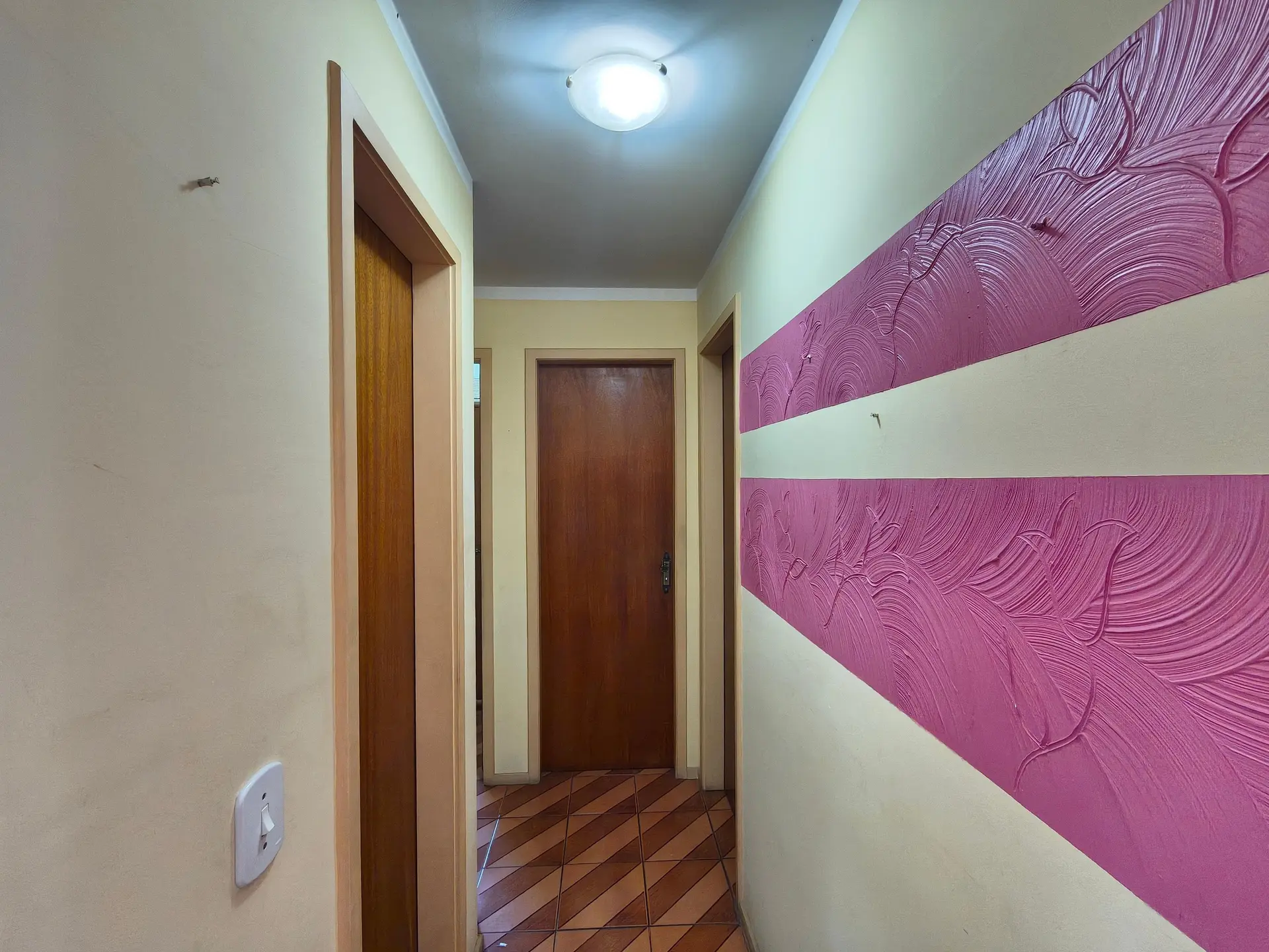 3-bedroom apartment with a balcony for everyday comfort — photo 44