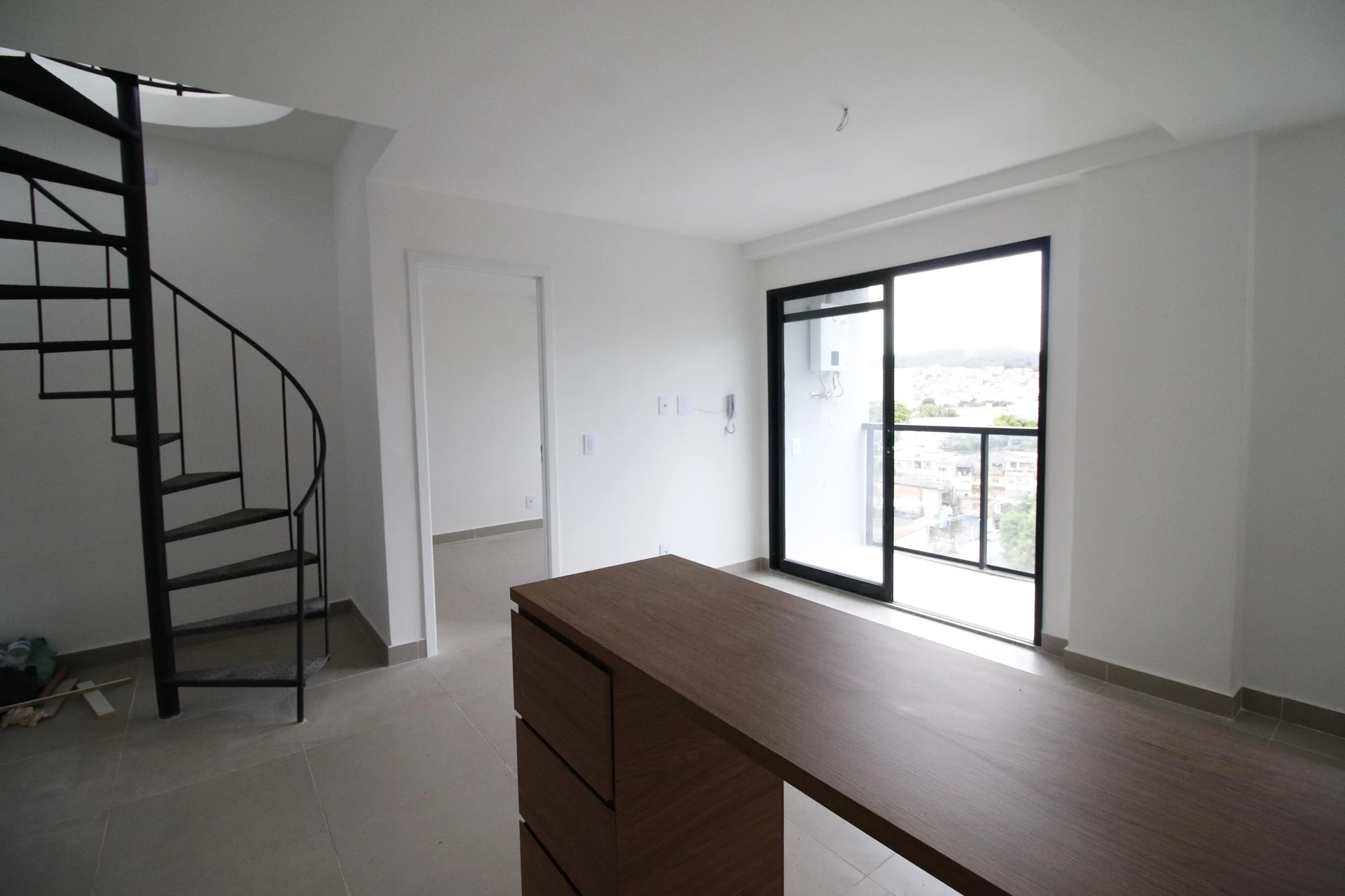 Home office in a 2-bedroom apartment, 130 m² — photo 4