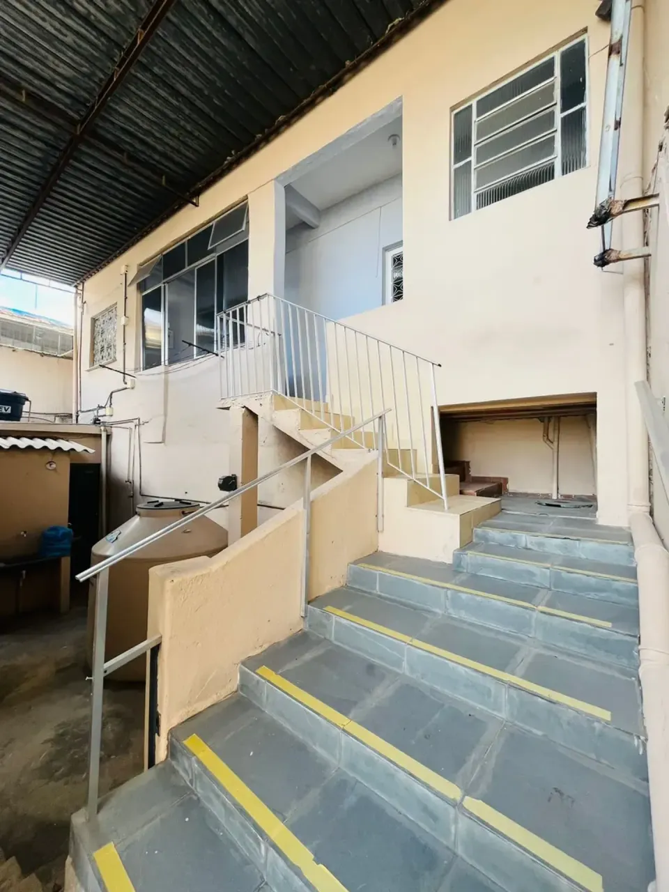 Casa sem mobília com 2 dormitórios e 1 banheiro — photo 9