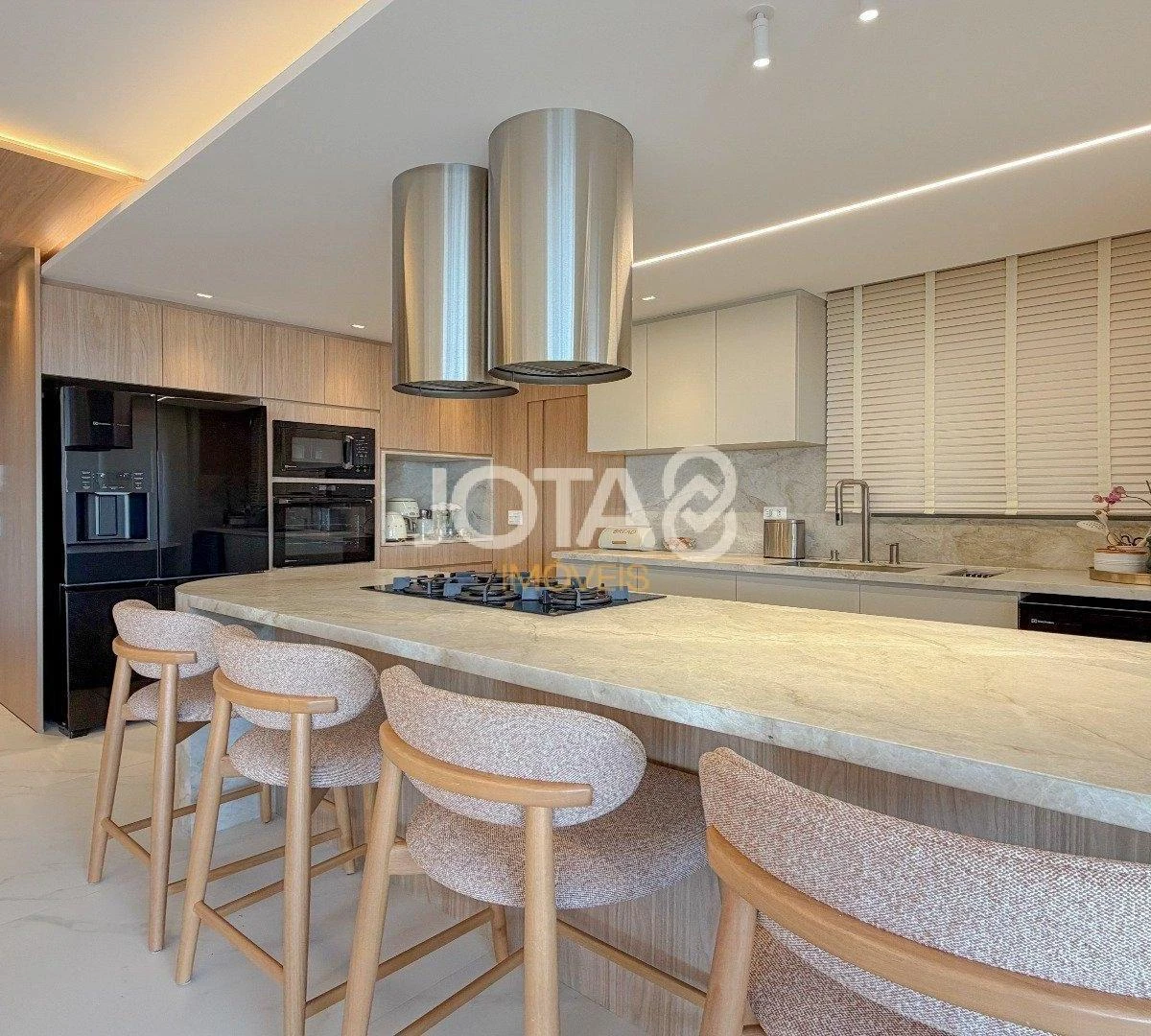 Apartamento amueblado de 231 m² con 3 suites y balcón — photo 15