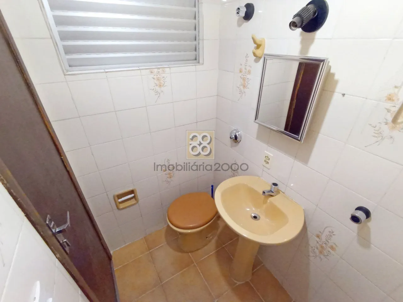 Apartment, 67 m², with wood or laminate floors — photo 5