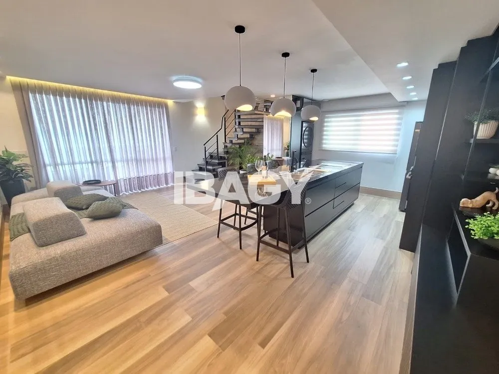 Penthouse dúplex amueblado con 3 dormitorios y 170 m² — photo 2