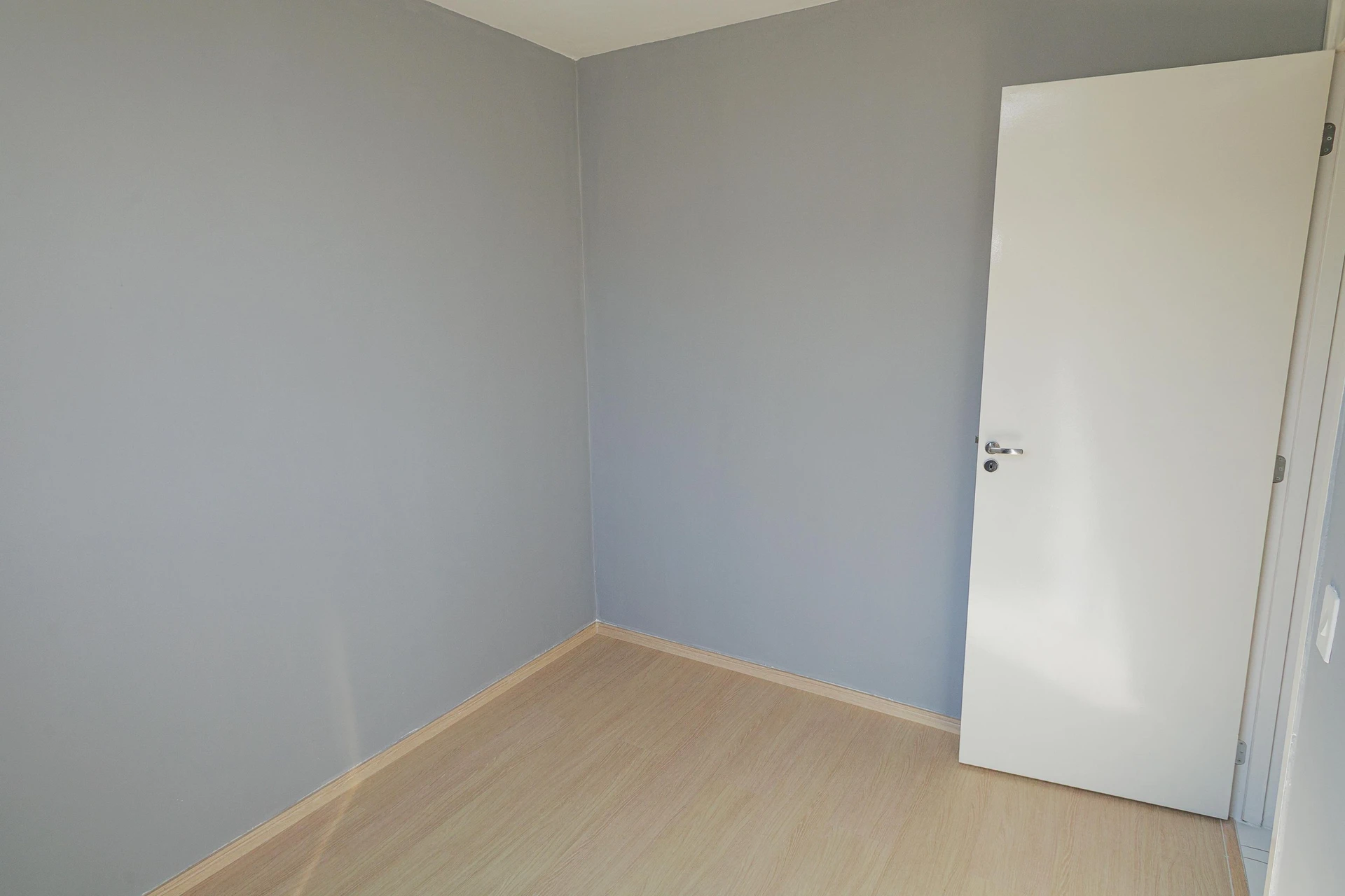 2-bedroom apartment with an open-air pool area — photo 14