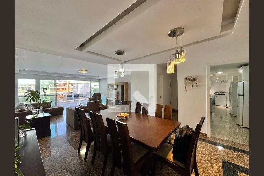 4 quartos e banheira: apartamento de 233 m² — photo 14