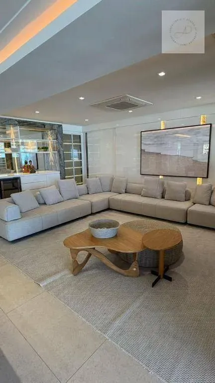 Duplex penthouse with 5 en-suites and 315 m² garden — photo 15