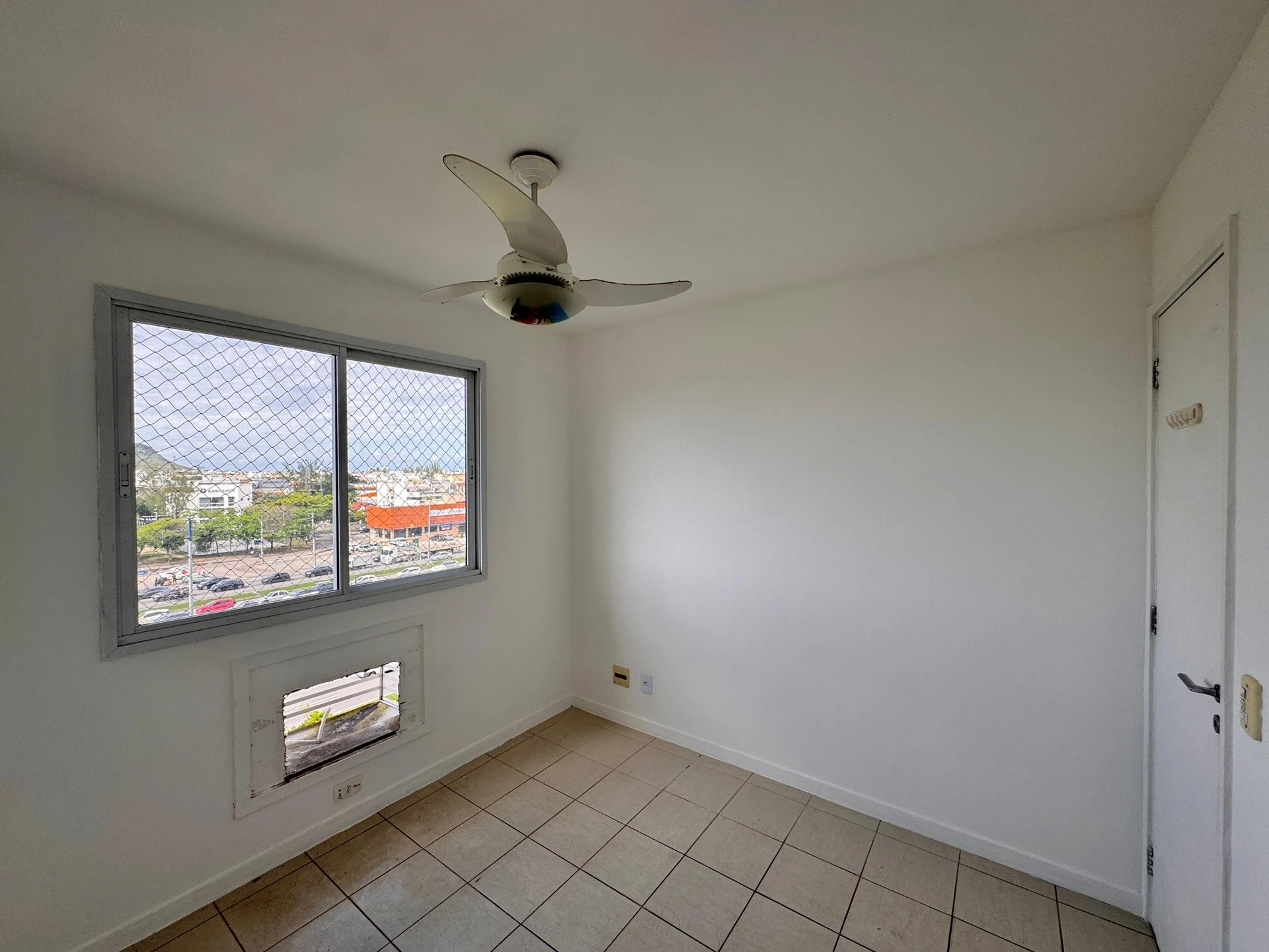 Mountain view in a 2-bedroom apartment, 74 m² — photo 25