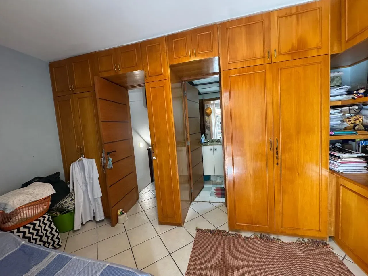 Condo house with 4 bedrooms and a closed kitchen — photo 23